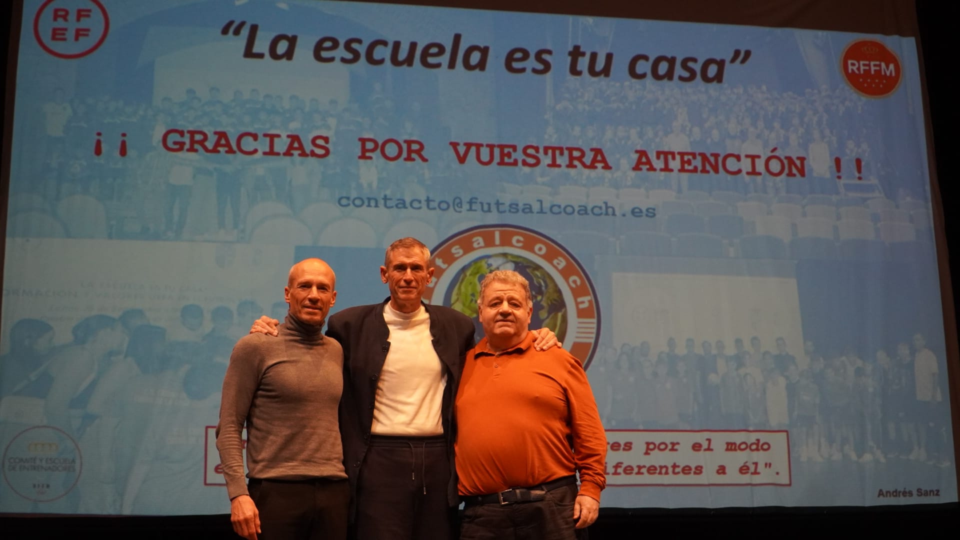 La Escuela de  @EntrenadoRffm